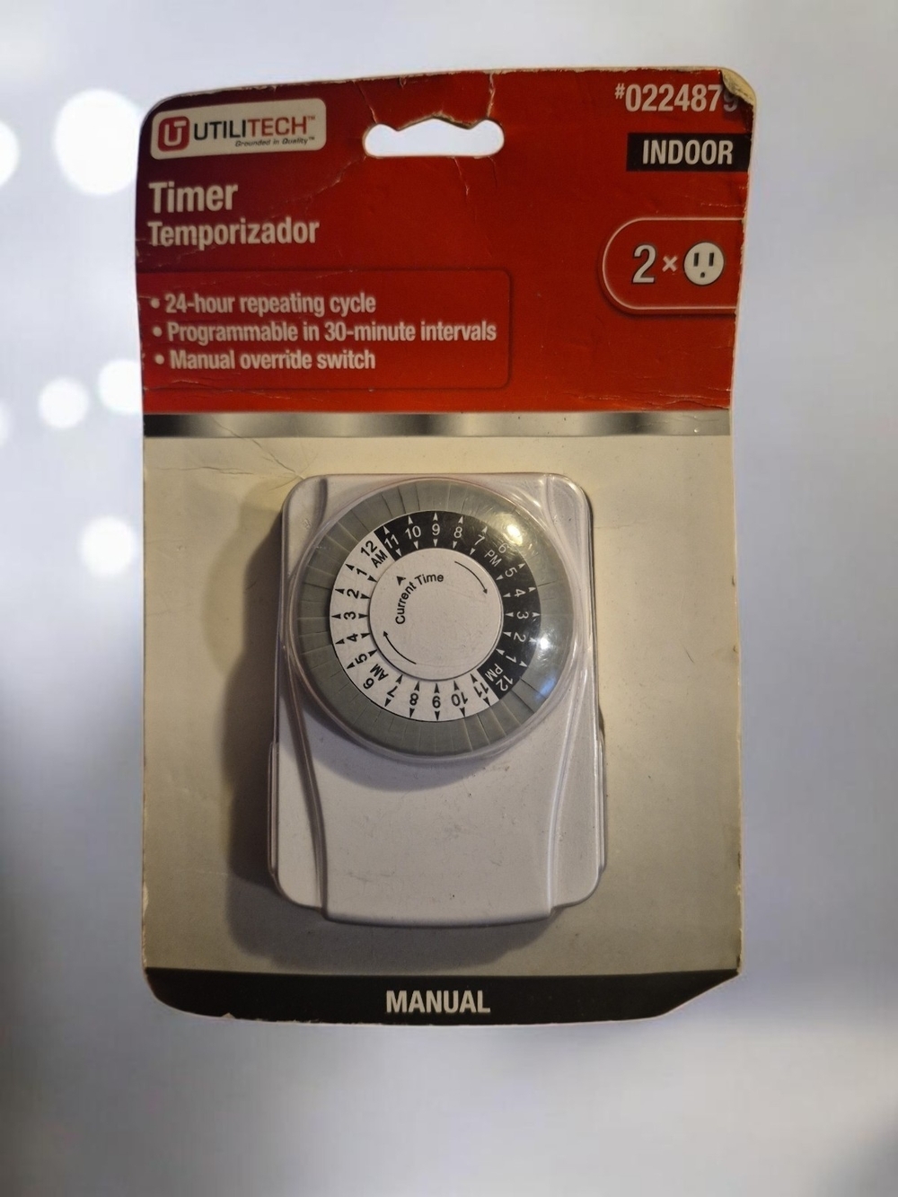 White Indoor 24-Hour Timer for Holiday String Lights